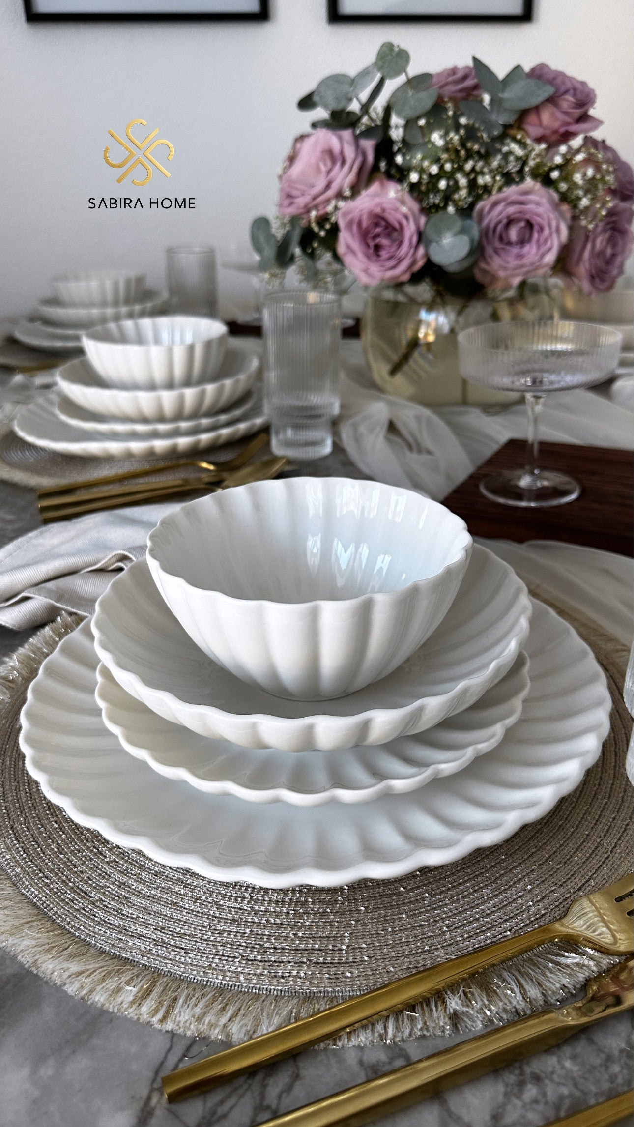 Lotus Teller, Bloomy