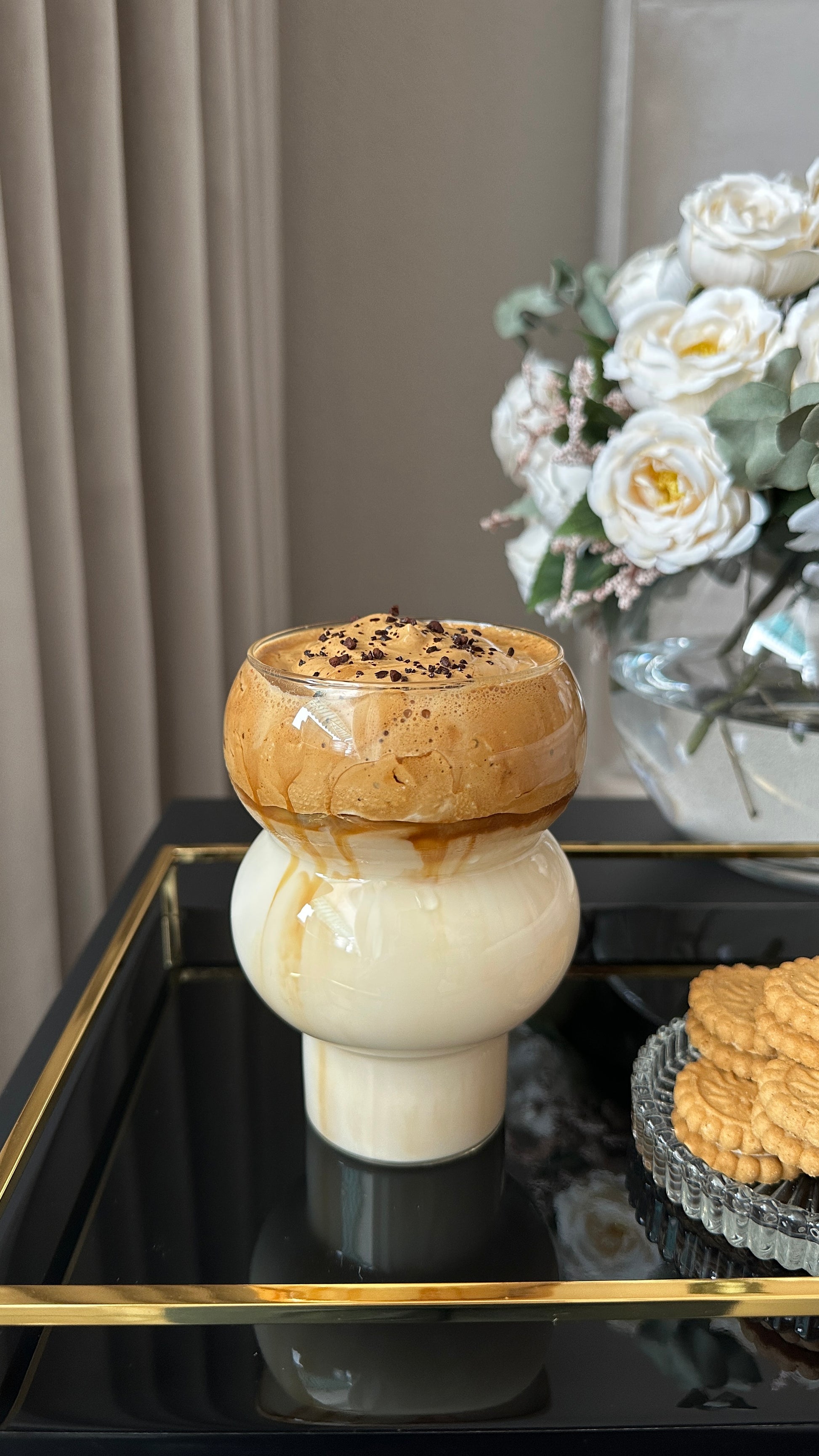 Almina Tamara Glas Tumbler Set – 2 Stück, bauchige Trinkgläser aus klarem Glas, ideal für Cola und Milch.