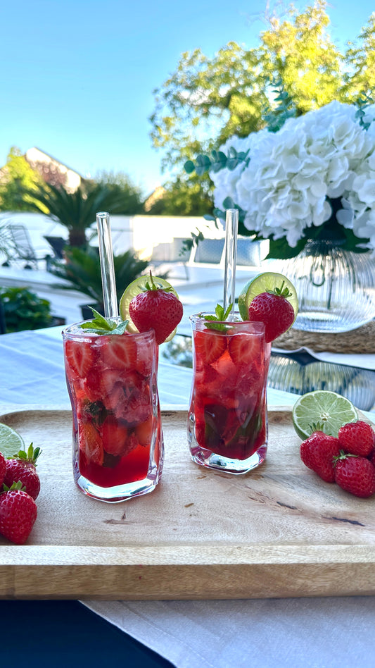 Cocktail Glas, Wasser glas, Wellenform, organisch, Ästhetik,