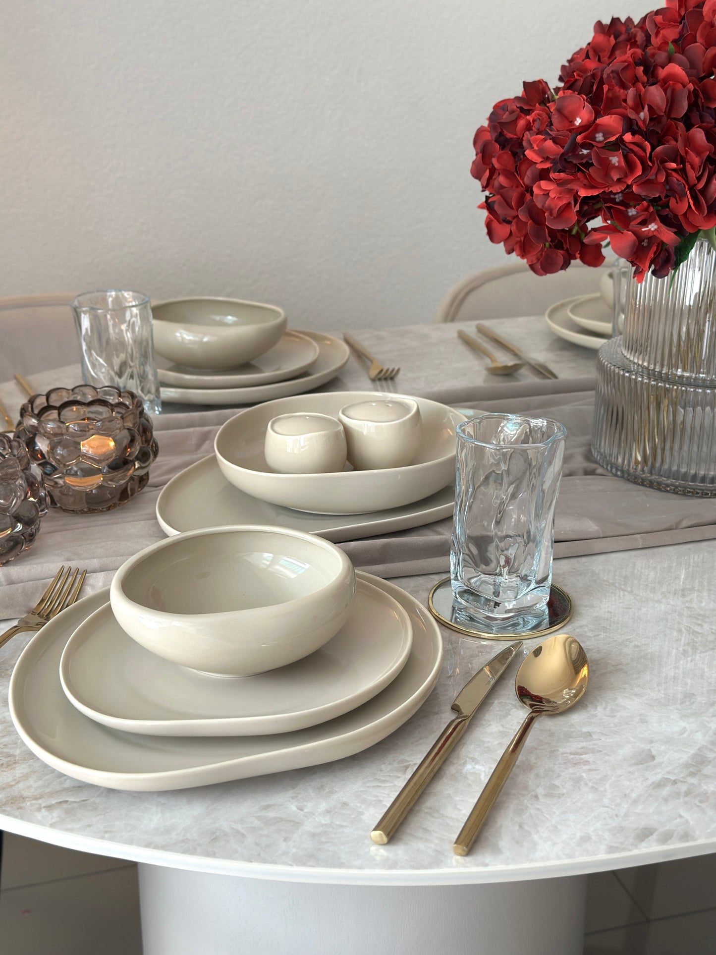 Wave tableware set for 6 people, 27 pieces.